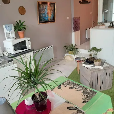 Ferienwohnung Fluorine de Terra-Crystal Rochefort  Exterior foto