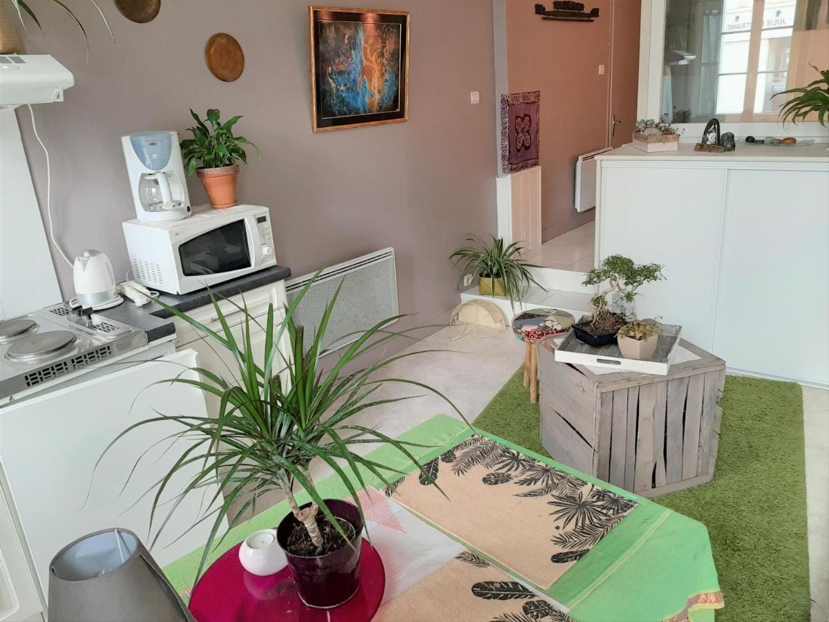 Terra-crystal Apartment *